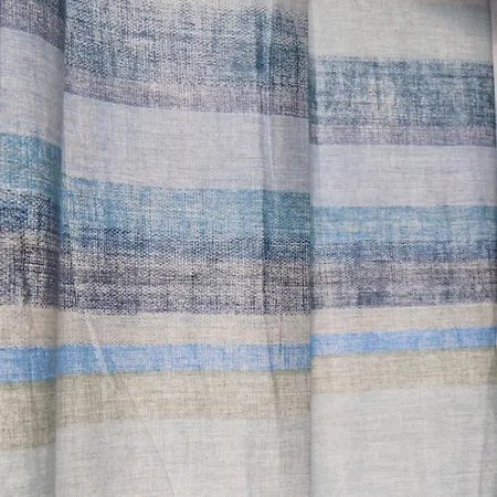 Apartment Spacious & Comfortable 3 Bedroom House - Free Wifi & Free Parking *