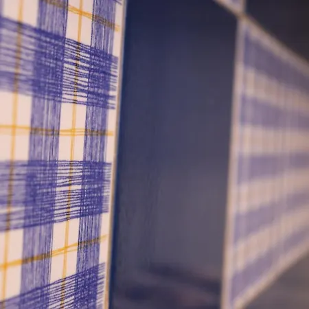 Spacious & Comfortable 3 Bedroom House - Free Wifi & Free Parking *