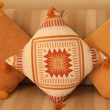 Spacious & Comfortable 3 Bedroom House - Free Wifi & Free Parking Лідс