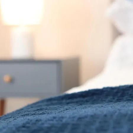 Spacious & Comfortable 3 Bedroom House - Free Wifi & Free Parking Apartment *