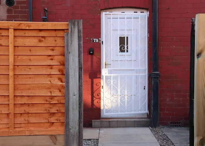 Appartamento Spacious & Comfortable 3 Bedroom House - Free Wifi & Free Parking