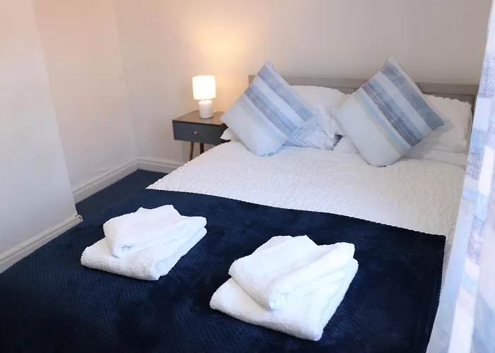 Appartamento Spacious & Comfortable 3 Bedroom House - Free Wifi & Free Parking *