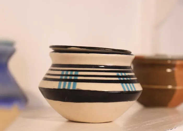 Spacious & Comfortable 3 Bedroom House - Free Wifi & Free Parking