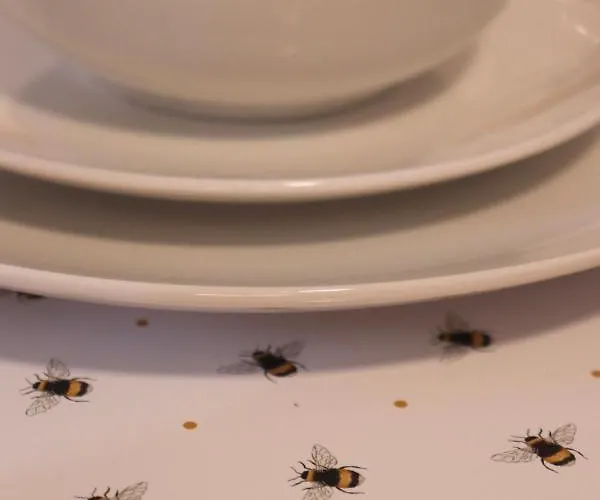 Spacious & Comfortable 3 Bedroom House - Free Wifi & Free Parking Appartamento *