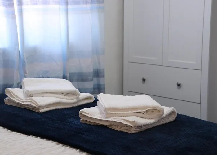 Spacious & Comfortable 3 Bedroom House - Free Wifi & Free Parking Appartamento *