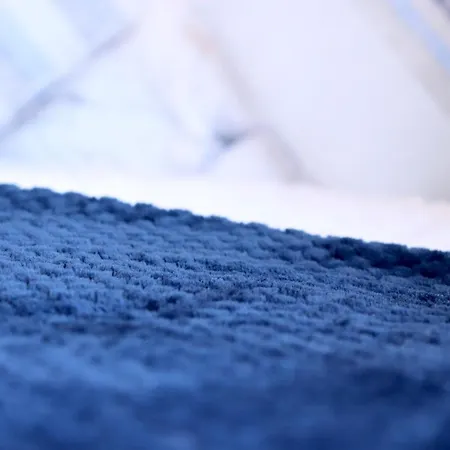 Spacious & Comfortable 3 Bedroom House - Free Wifi & Free Parking